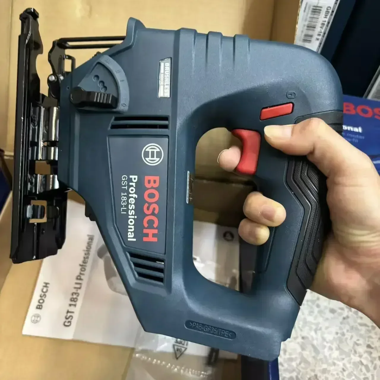 Bosch GST 183-LI Professional  - Woodworking Multi Tool 评论和价格